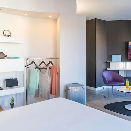 מלון Novotel Centro 4*