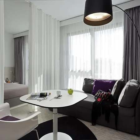 מלון Novotel Centro 4*