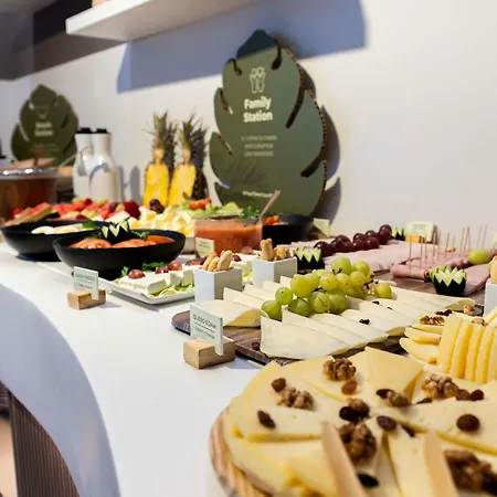 Novotel Centro Hotel 4*