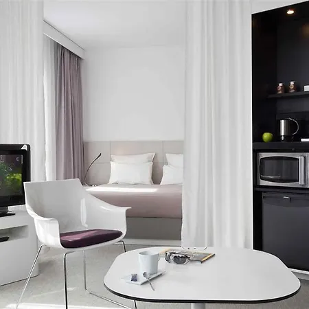 Novotel Centro Hotel 4*