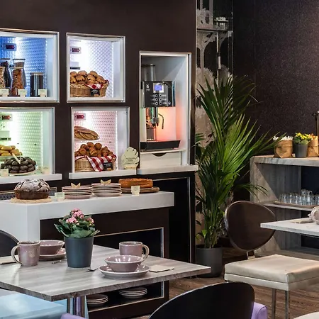 Hotell Novotel Centro 4*