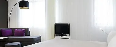 ホテル ノボテル スイート セントロ マラガ